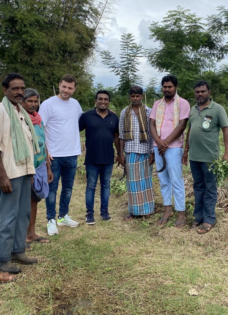 Elie et Shajin avec les producteurs